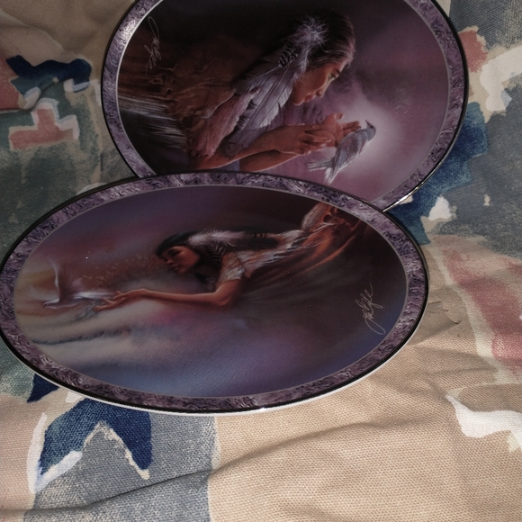 2 LEE BOGLE NATIVE AMERICAN PLATES - Picture 6 of 10